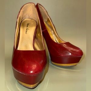 Deep Red Sz 6 Platform Heels with Gold Accents